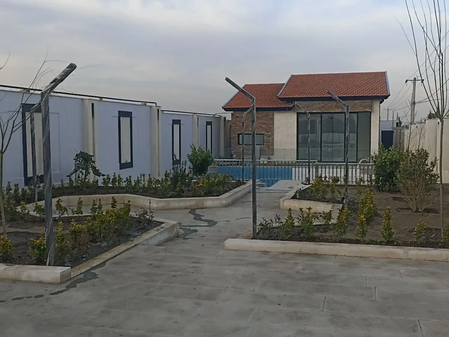 باغبانی .هرس. کودهی. تعویض خاک .|خدمات باغبانی و درختکاری|مشهد, کوثر|دیوار