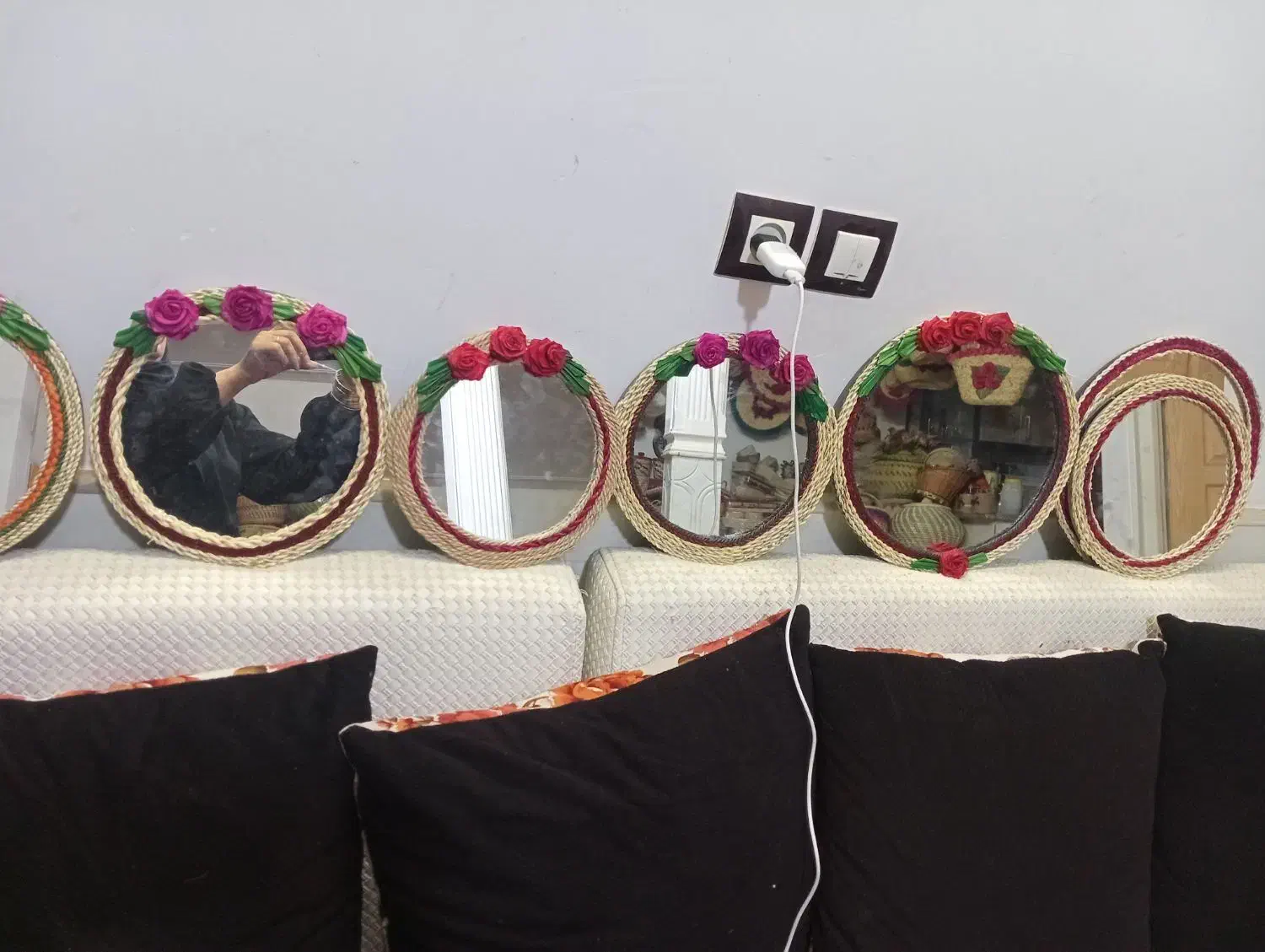 آینه های حصیری|آینه|قم, میرزائیه|دیوار