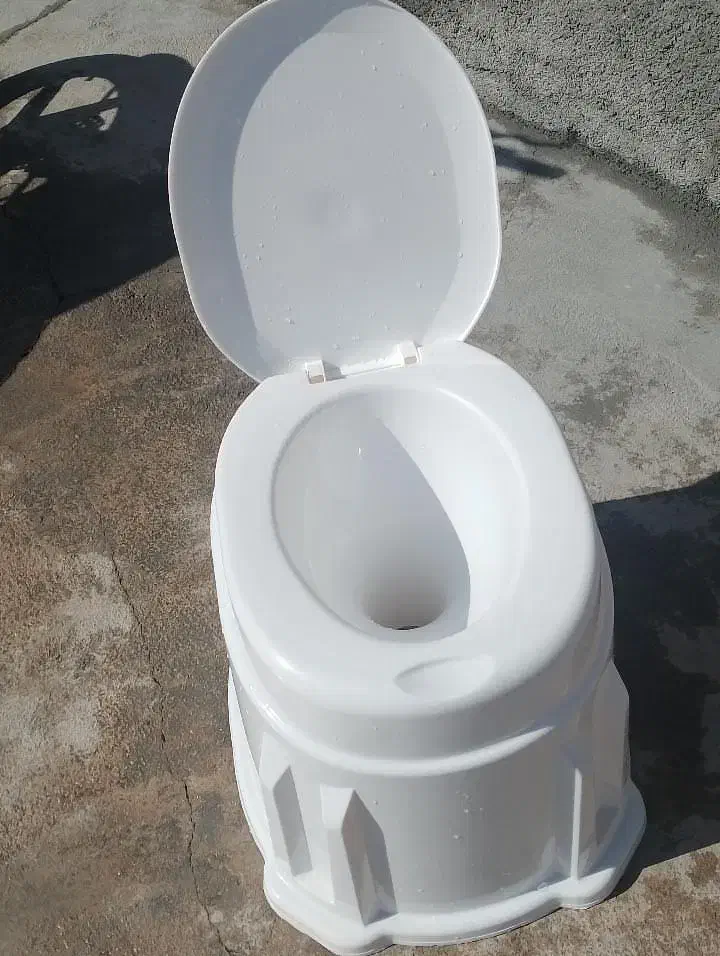 توالت فرنگی در حد نو|لوازم سرویس بهداشتی|قصرشیرین, |دیوار