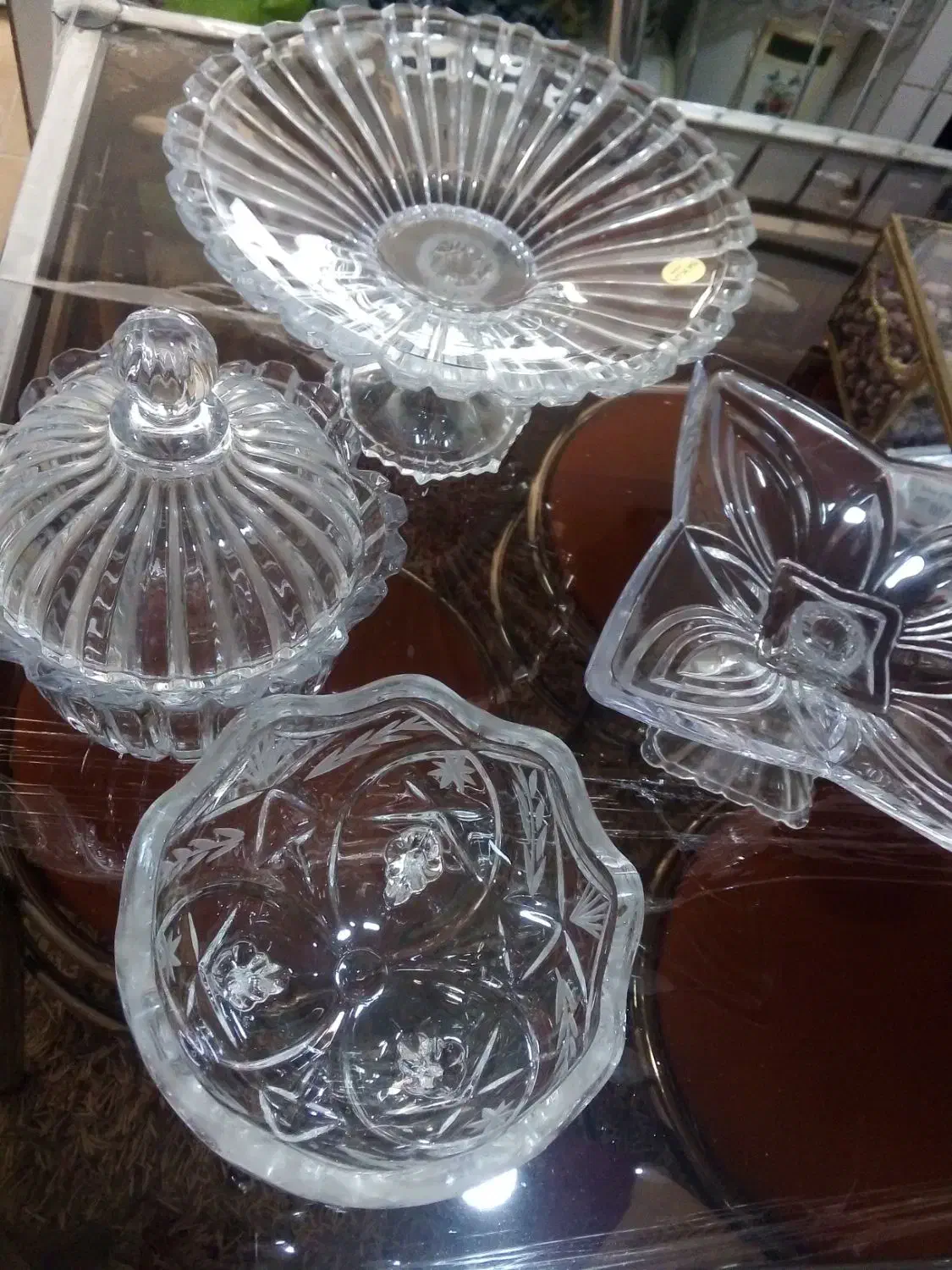 همشون یک‌تومن باهم دیگه میدم|ظروف سرو و پذیرایی|تربت‌حیدریه, بالا ولایت|دیوار