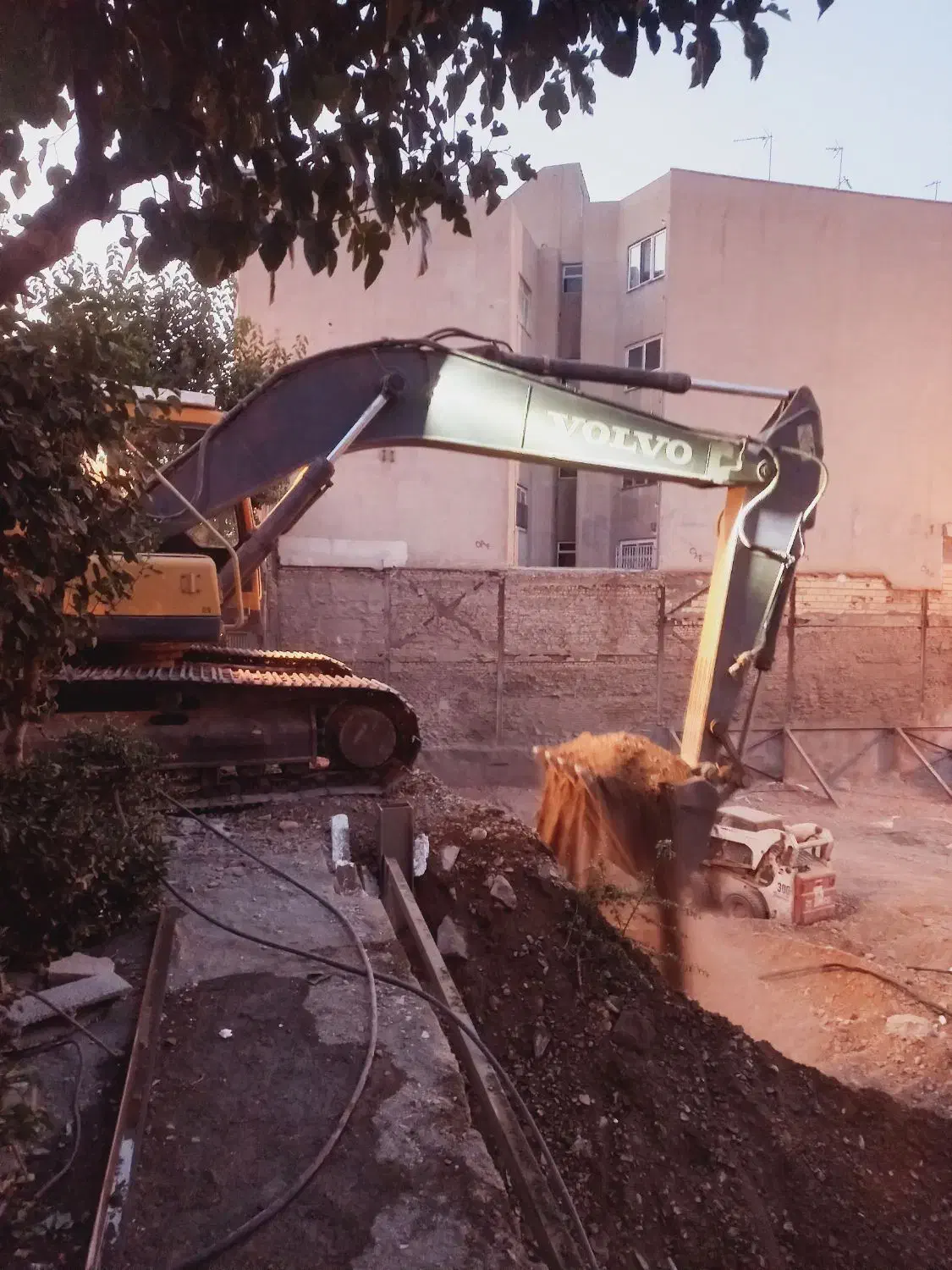 خاکبرداری گودبرداری نیلینگ سازه نگهبان شاتکریت|خدمات پیشه و مهارت|تهران, سلیمانی|دیوار