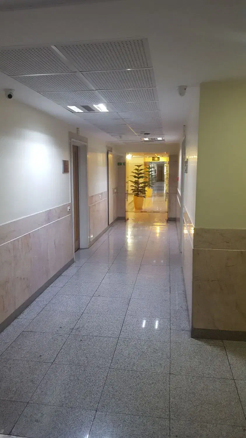 ۹۲ متر دفتر اداری در مجتمع سمرقند|فروش دفتر کار، اتاق اداری، مطب|تهران, جنت‌آباد جنوبی|دیوار