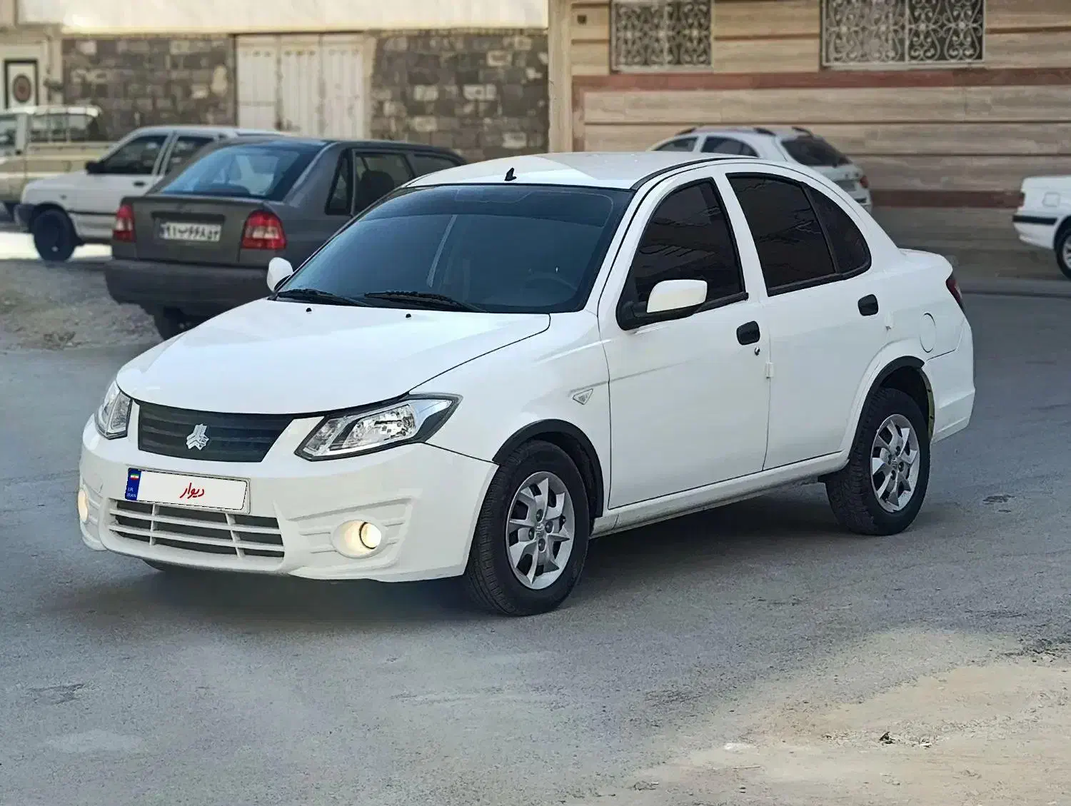 ساینا ۱۴۰۰|خودرو سواری و وانت|اصفهان, ارغوانیه|دیوار