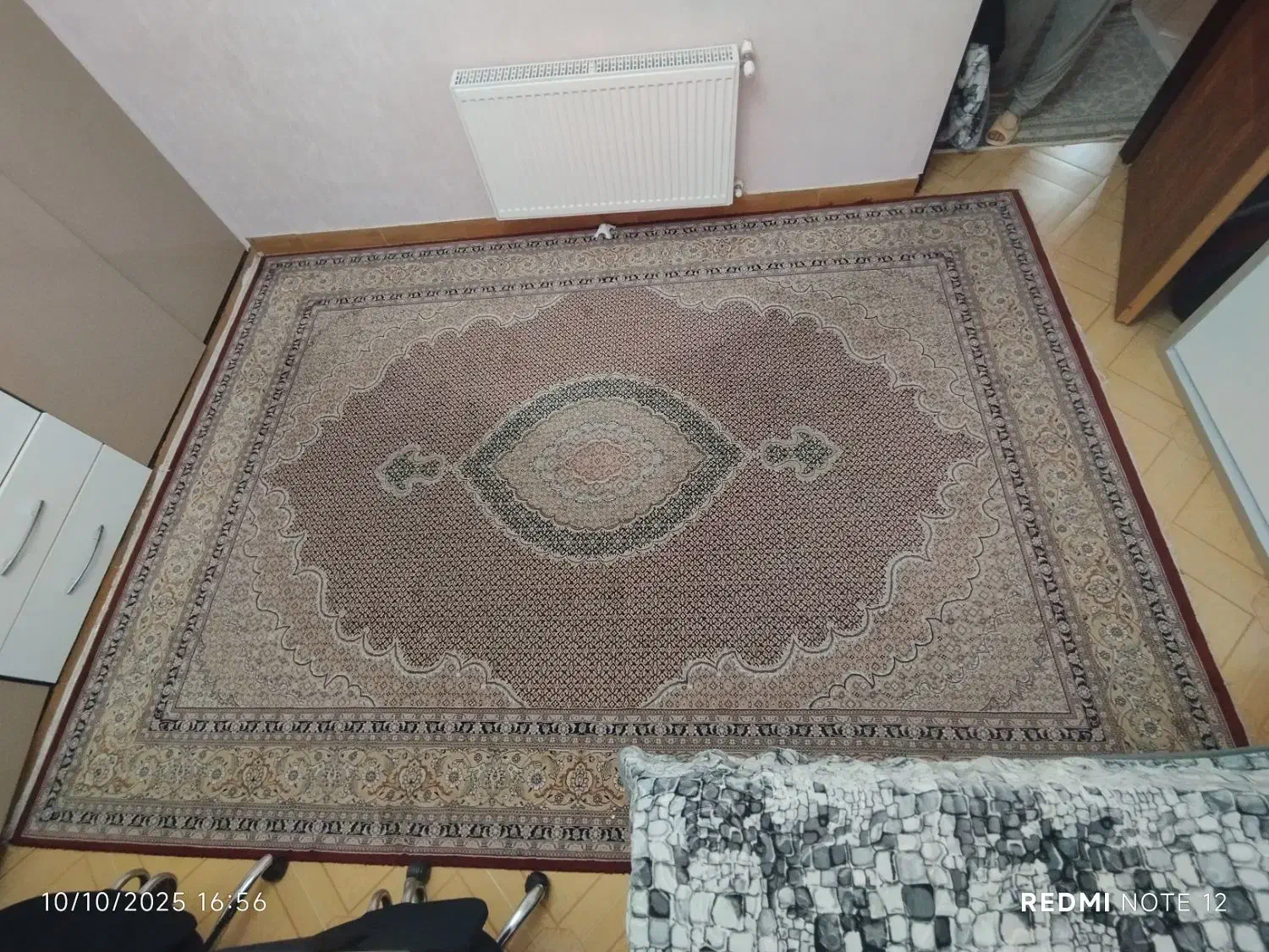 فرش ماشینی طرح ریزه ماهی 700شانه زرشکی|فرش|تهران, اتابک|دیوار