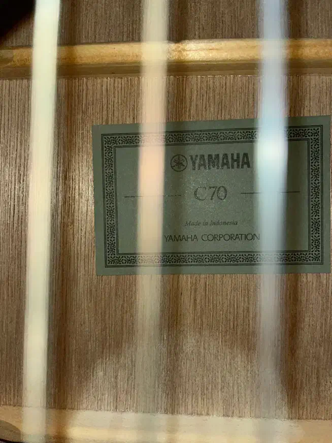 گیتار یاماها c70 اصل|گیتار، بیس، امپلیفایر|خوی, |دیوار