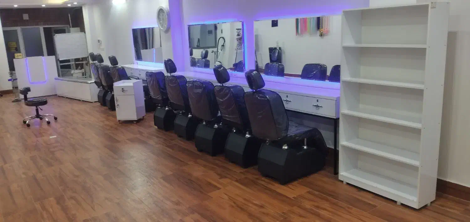 واگذاری تجهیزات سالن|آرایشگاه و سالنهای زیبایی|قم, شهرک قدس|دیوار