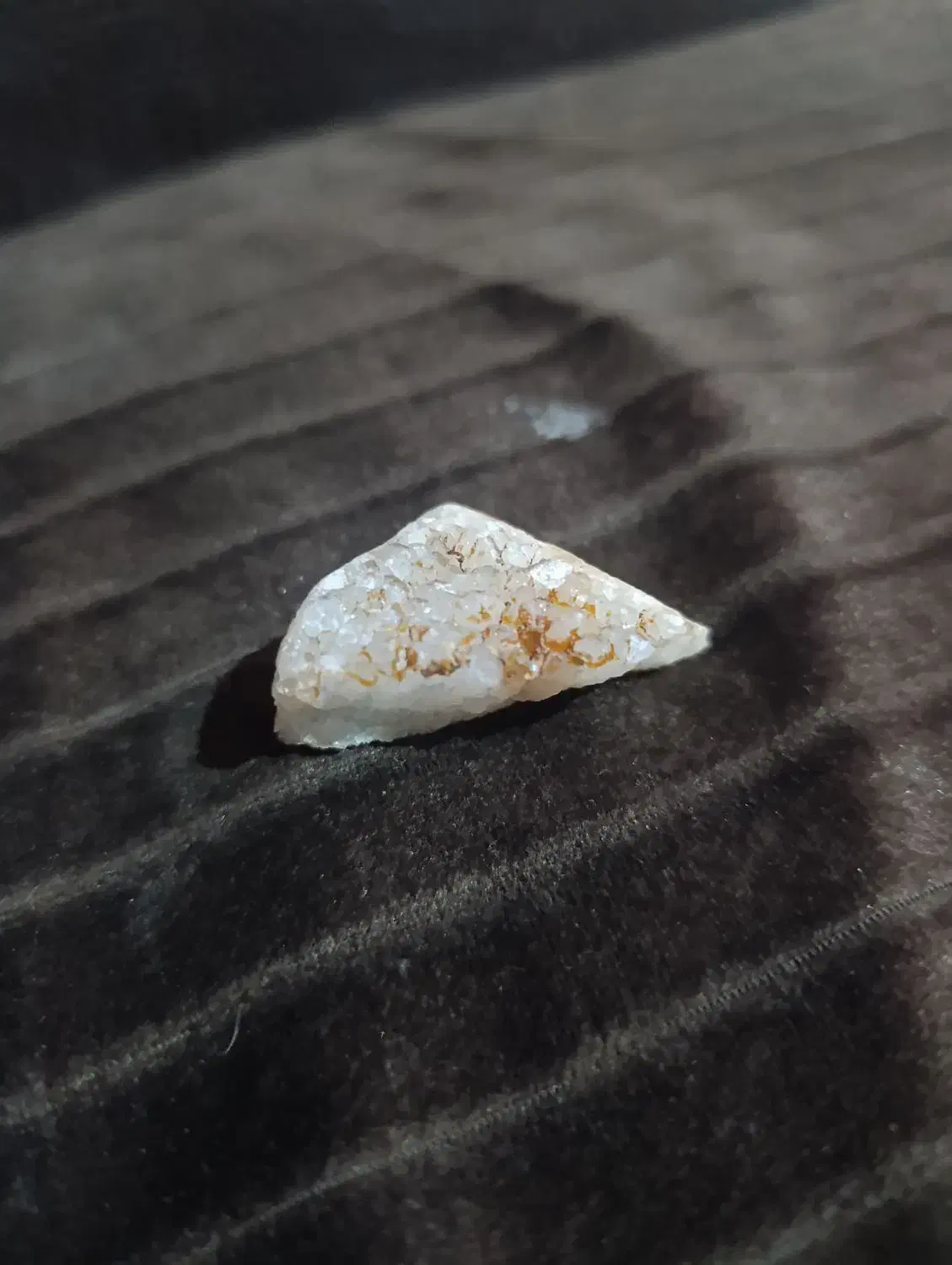 سنگ کوارتز یا شهاب سنگ نمی‌دونم پیدا کردم|کلکسیون اشیاء عتیقه|سیرجان, |دیوار