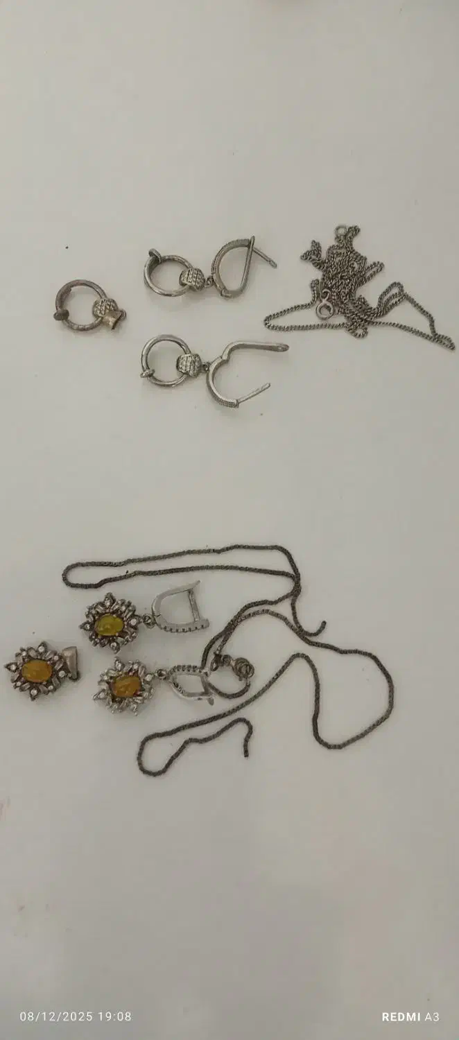 نیم سد نقره|جواهرات|پاکدشت, پاکدشت (مامازند)|دیوار