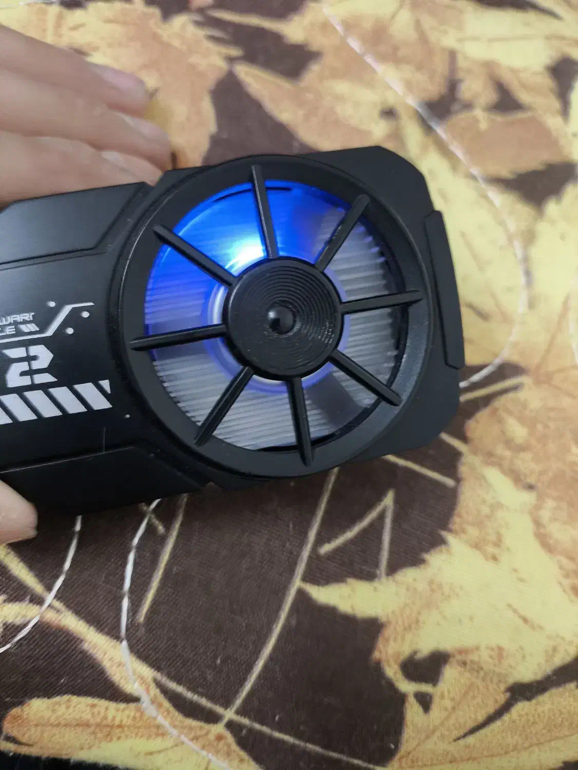 فن خنک کننده گوشی|لوازم جانبی موبایل و تبلت|خمینی‌شهر, |دیوار