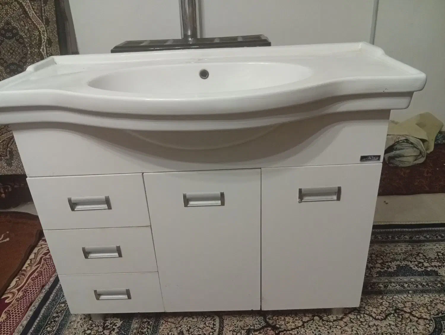 روشور کابینت دار|لوازم سرویس بهداشتی|کرمان, |دیوار