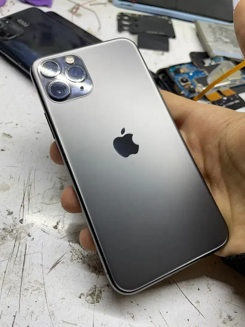 iPhone 11 Pro|موبایل|باغستان, |دیوار