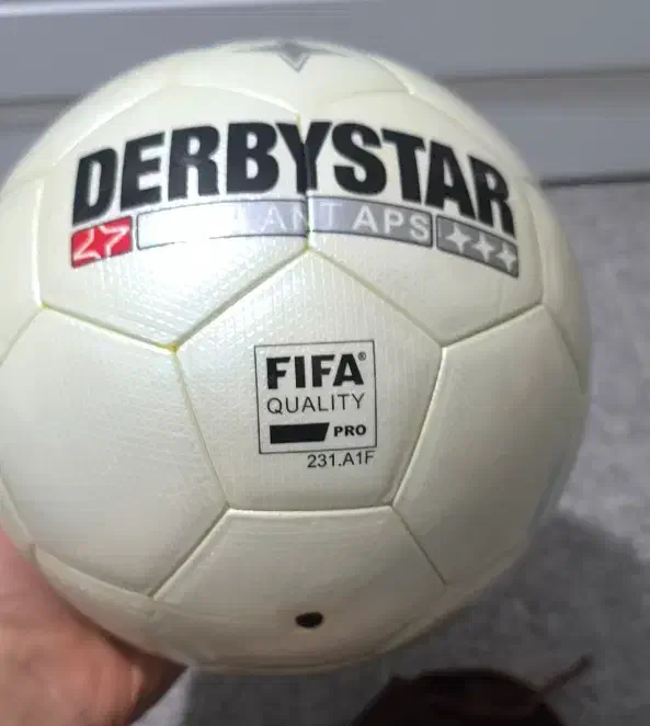 توپ دربی استار|ورزش‌های توپی|رباط‌کریم, رباط‌کریم|دیوار