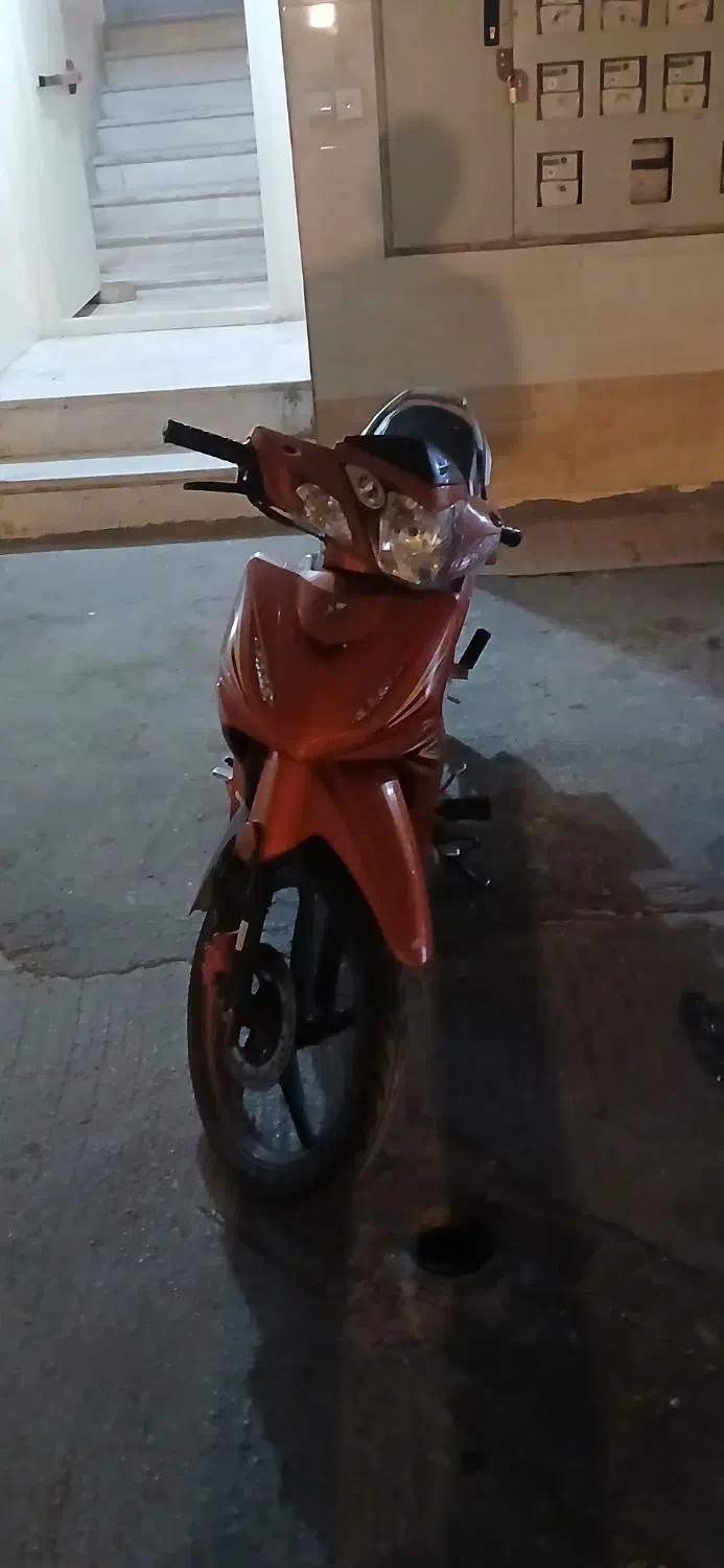 ویو آشیل|موتورسیکلت|تهران, آبشار تهران (دریاچه)|دیوار