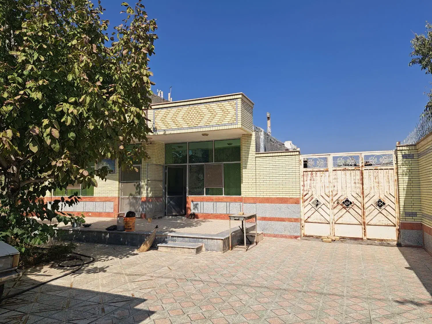 خانه ویلایی|فروش خانه و ویلا|باغ بهادران, |دیوار