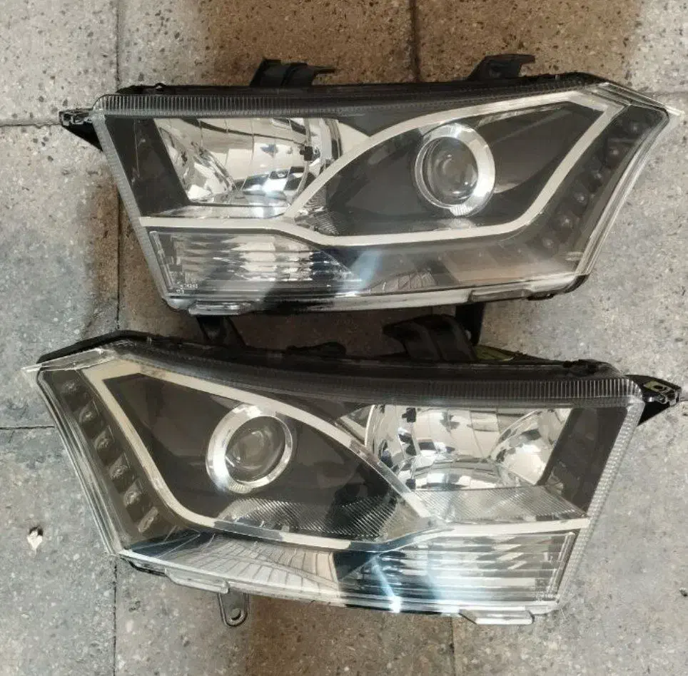 چراغ جلو دنا معمولی دیلایت دار برند مدرن|قطعات یدکی و لوازم جانبی|ری, سیزده آبان|دیوار