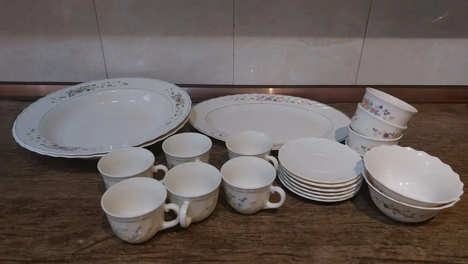 آرکوپال ویکتوریا|ظروف سرو و پذیرایی|تهران, علم و صنعت|دیوار