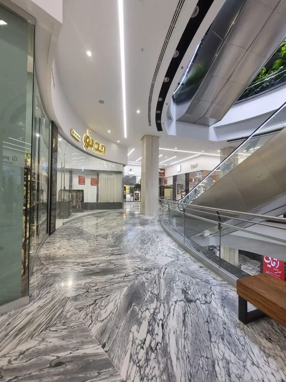 زیمامال رهن و اجاره مغازه های تجاری زیما مال|اجارهٔ مغازه و غرفه|تهران, صادقیه|دیوار