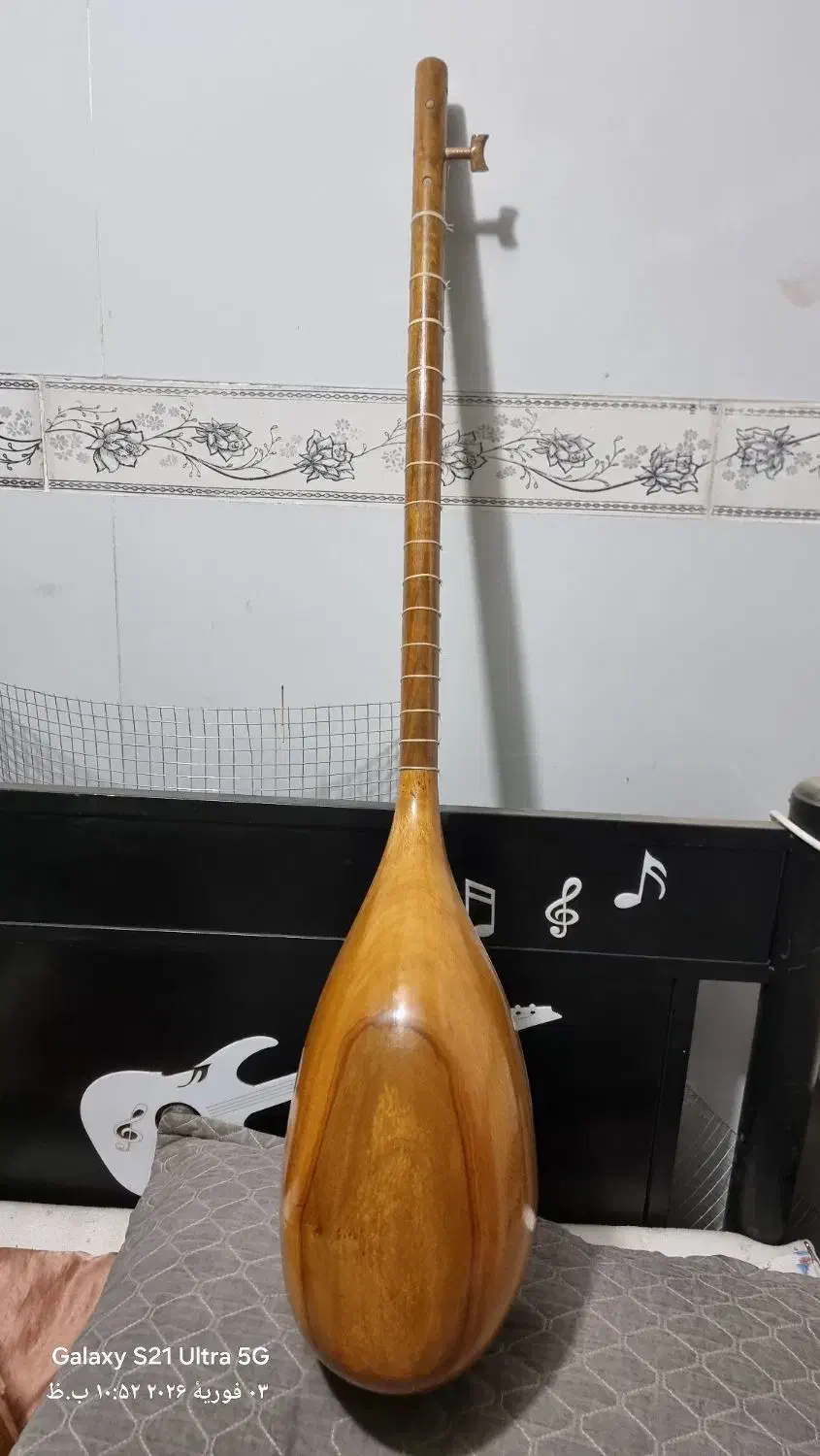 تنبور|سازهای سنتی|کرمانشاه, |دیوار