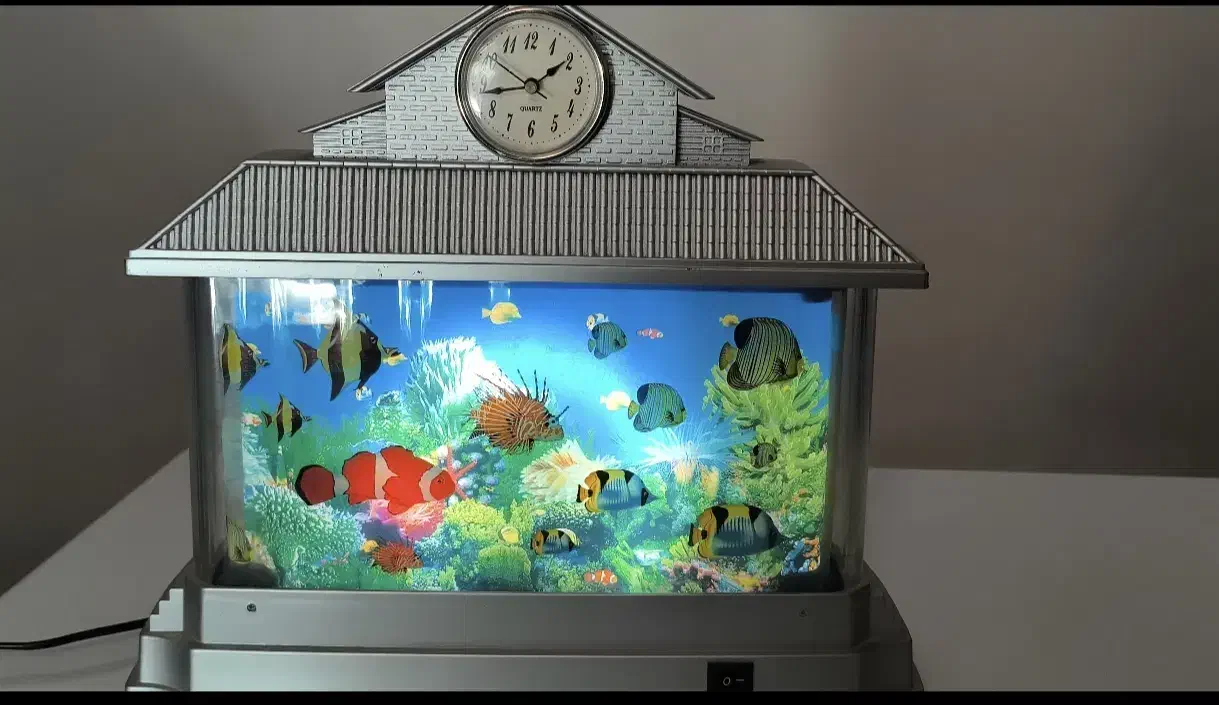 چراغ خواب آکواریومی ۳۶۰ درجه کاملا نو|چراغ خواب و آباژور|جهرم, |دیوار