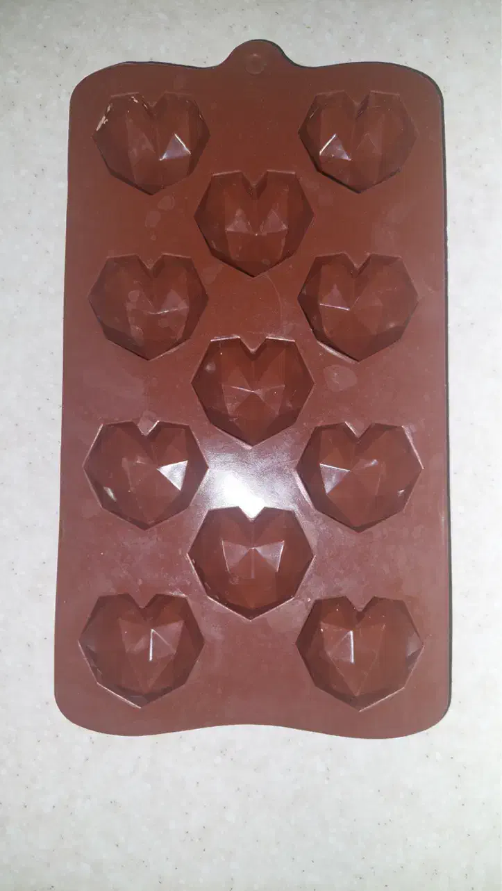 قالب شکلات|ظروف پخت‌وپز|نیشابور, مازول|دیوار