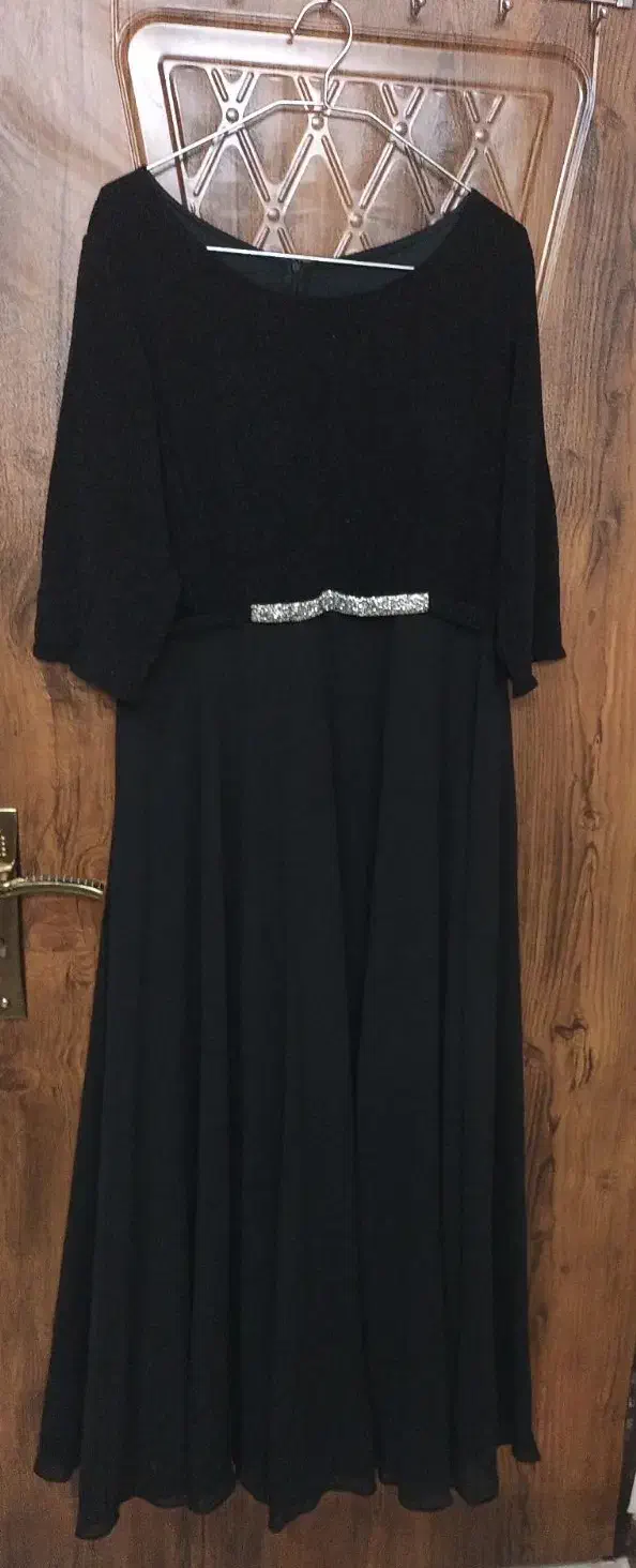 لباس مجلسی فقط ۱ بار پوشیده شده تمیز|لباس|اقبالیه, |دیوار