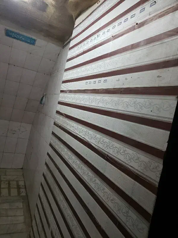 مورد اجاره ای زیرپله ۵متری|اجارهٔ مغازه و غرفه|تهران, زنجان جنوبی|دیوار