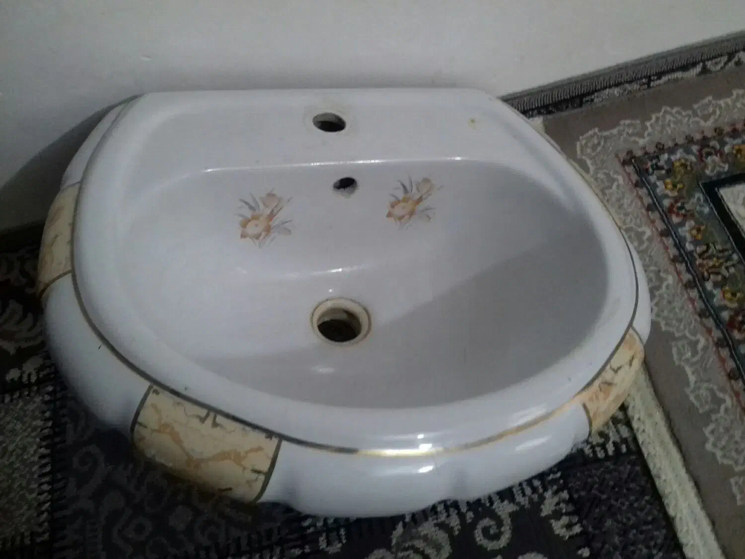 روشویی|لوازم سرویس بهداشتی|هشتگرد, فاز ۷ مهستان|دیوار