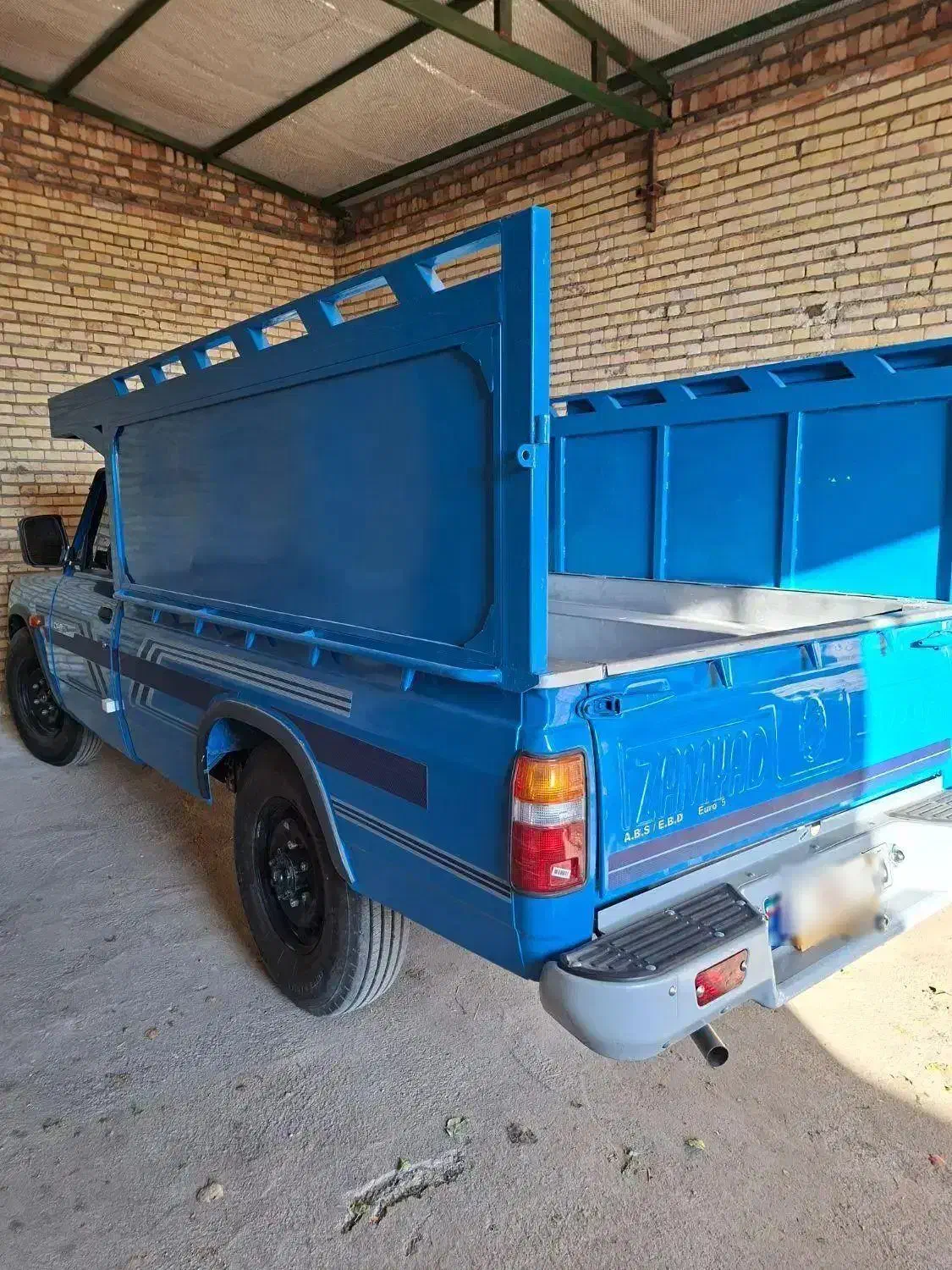 نیسان ۴۰۳ صفر خشک|خودرو سواری و وانت|بستان آباد, |دیوار