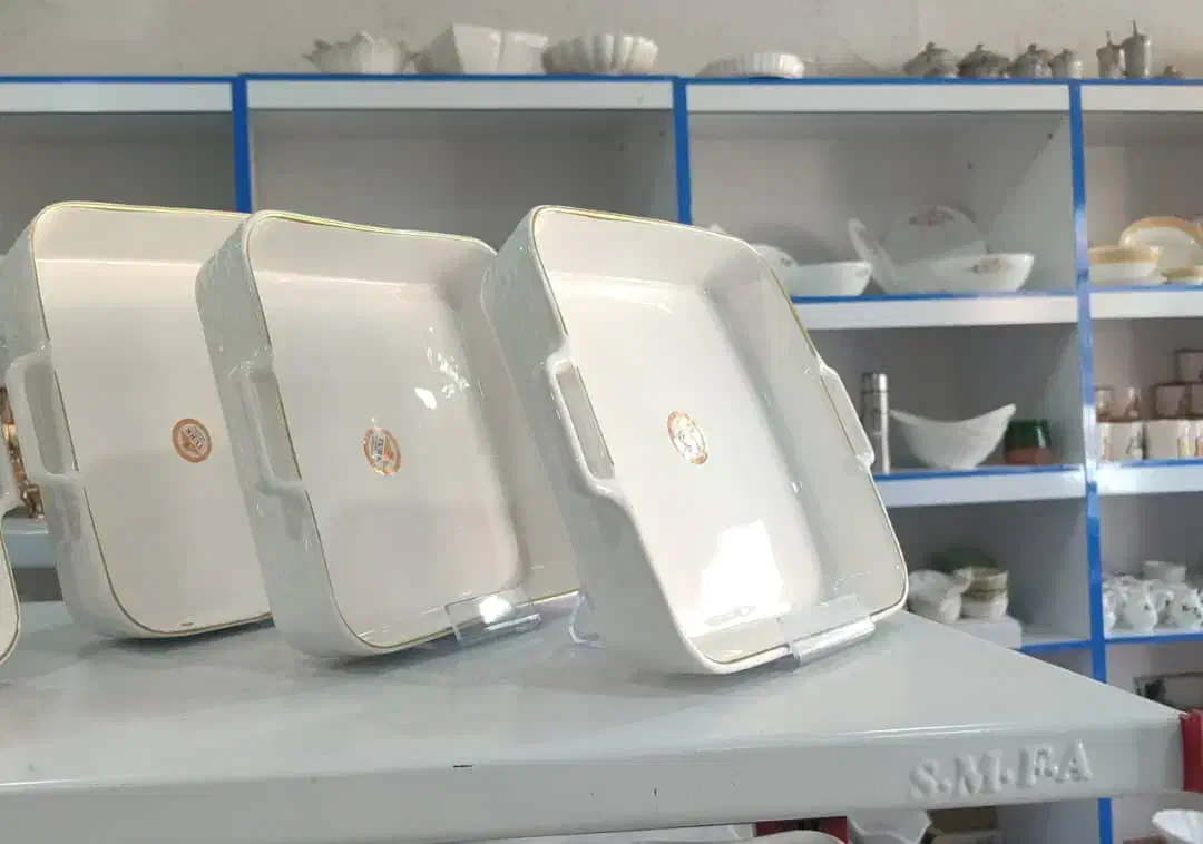 تابه لبه طلایی ورساچی سفید|ظروف پختوپز|شیراز, کوشک میدان|دیوار