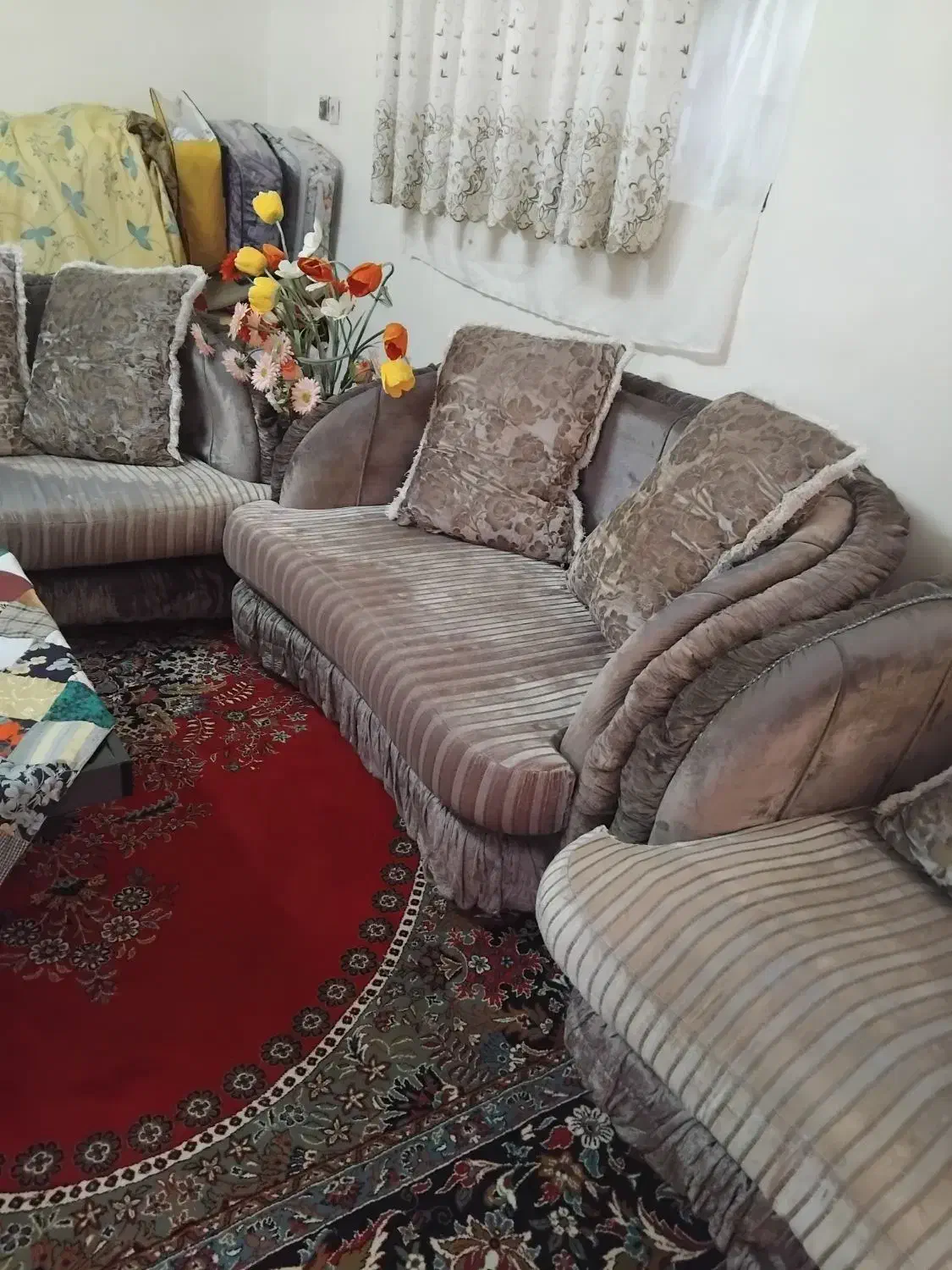 مبل تمیز و نرم. راحتی|مبلمان خانگی و میز عسلی|تربت جام, شاد|دیوار