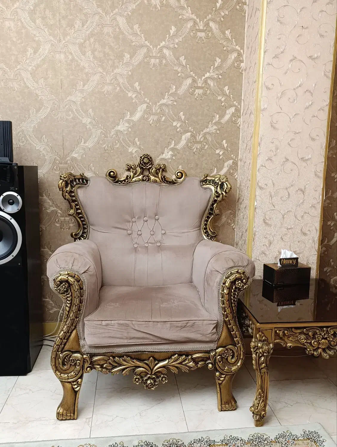 مبل نئو کلاسیک|مبلمان خانگی و میز عسلی|اندیشه, شهرک مریم|دیوار