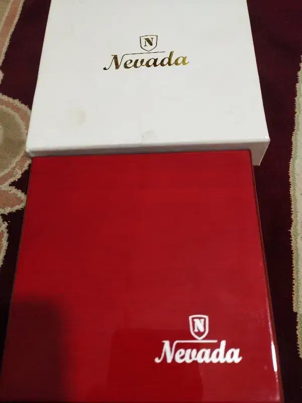 ساعت نوادا|ساعت|خرم‌آباد, |دیوار