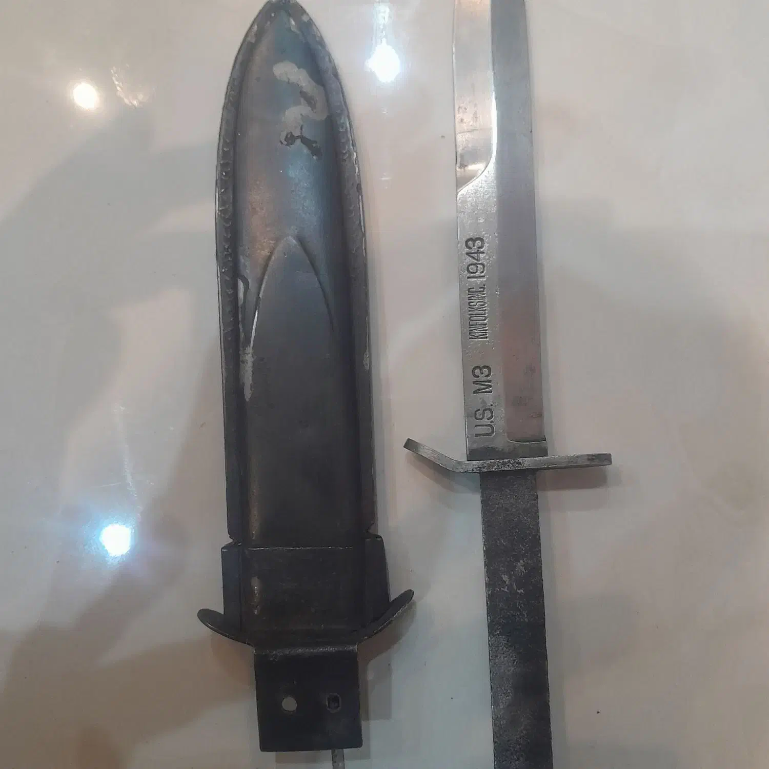 کارد سنگری تاریخ دار1943|کلکسیون اشیاء عتیقه|تهران, مروارید شهر|دیوار