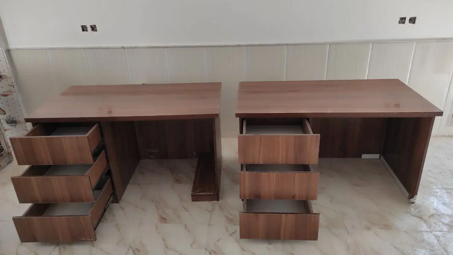 میز مدیریت|دفتر کار|کاشان, زیدی|دیوار