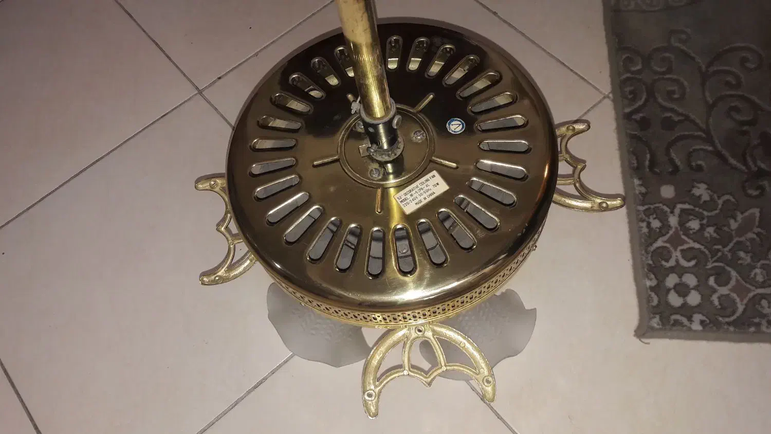 پنکه سقفی همراه با لوستر خوش قیمت|پنکه و تصفیه‌کنندهٔ هوا|کرج, فاز ۳ گوهردشت|دیوار