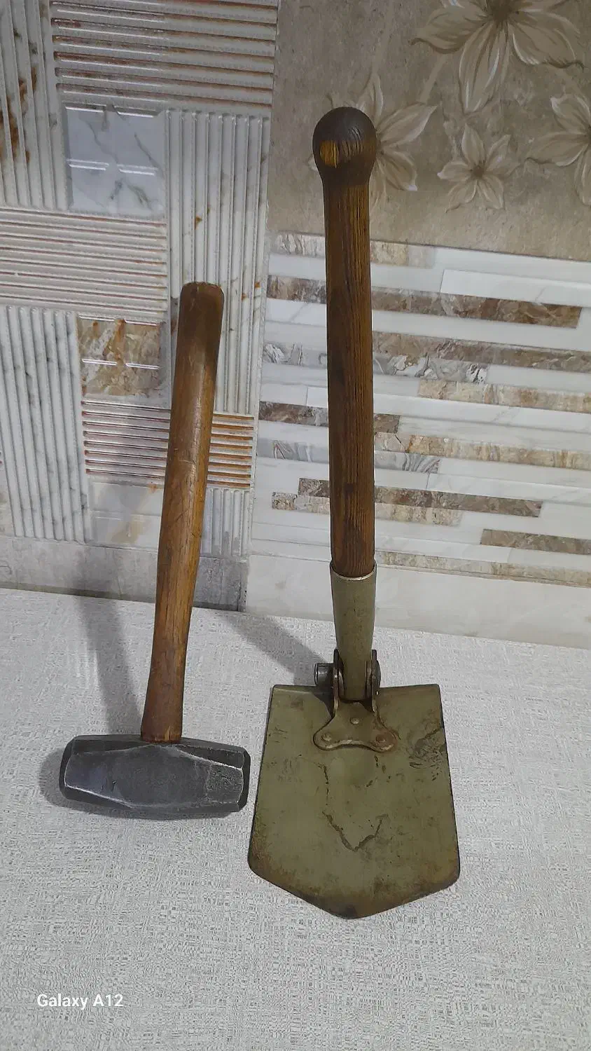 بیلچه عتیقه المانی جنگ جهانی دوم|کلکسیون اشیاء عتیقه|شهریار, شهرک وائین|دیوار