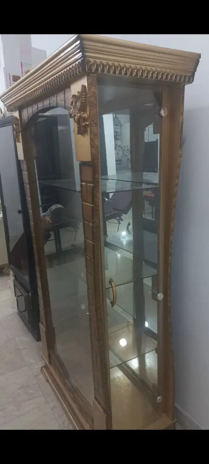 بوفه چوبی سالم بدون خط وخش|بوفه، ویترین، کنسول|مشگین شهر, |دیوار