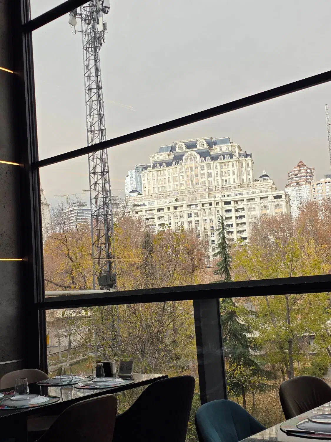 صندوقدار کافه در الهیه|استخدام خدمات فروشگاه و رستوران|تهران, الهیه|دیوار