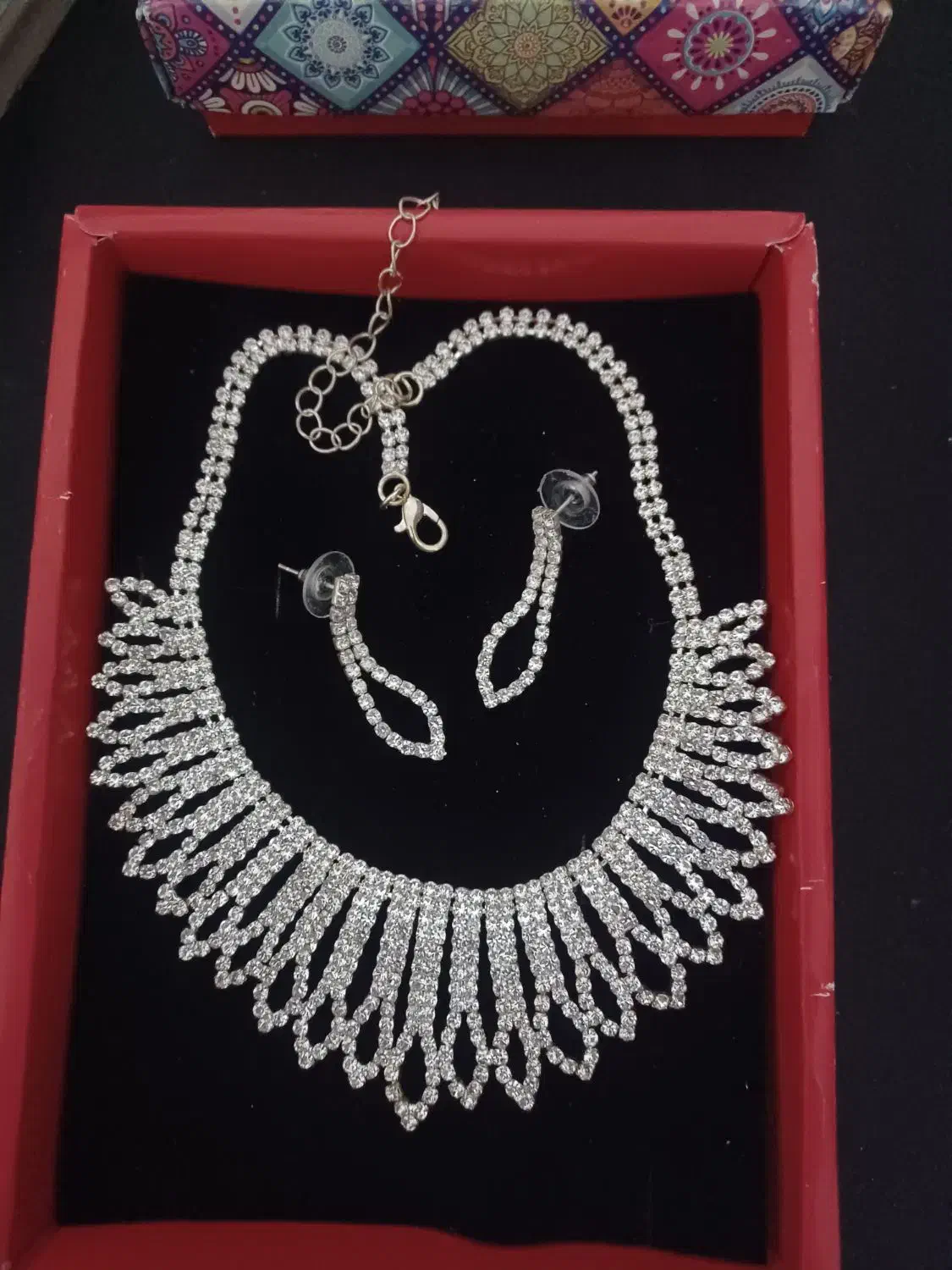 نیم ست|بدلیجات|قم, نیروگاه|دیوار