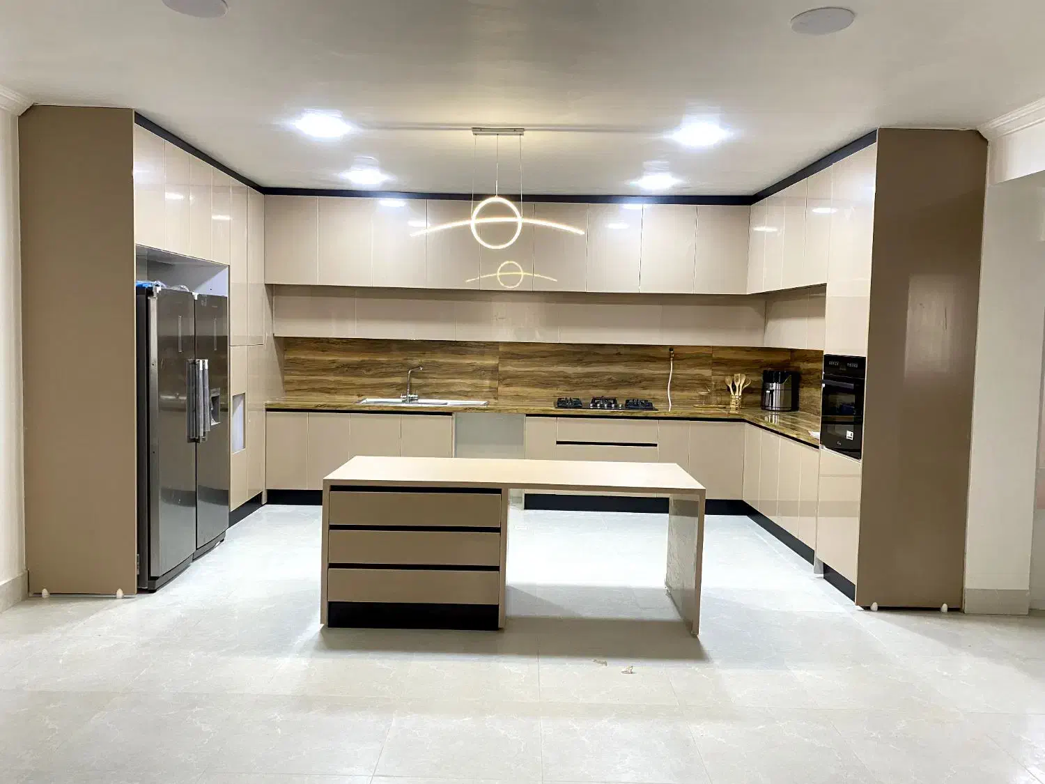 کابینت و کمد دیواری|مصالح و تجهیزات ساختمان|بهبهان, |دیوار