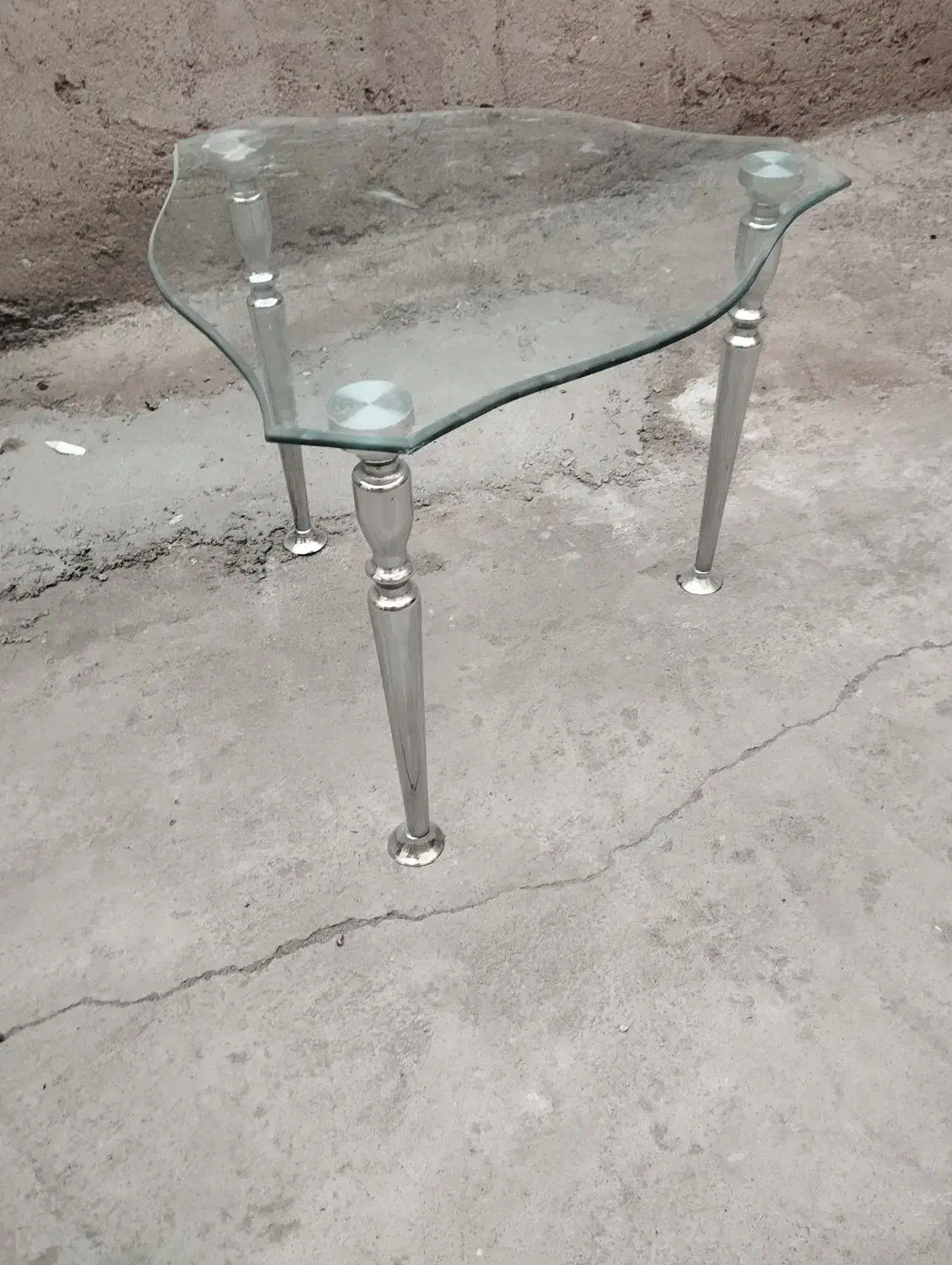 میز تلفن|میز تلفن|سراب, |دیوار