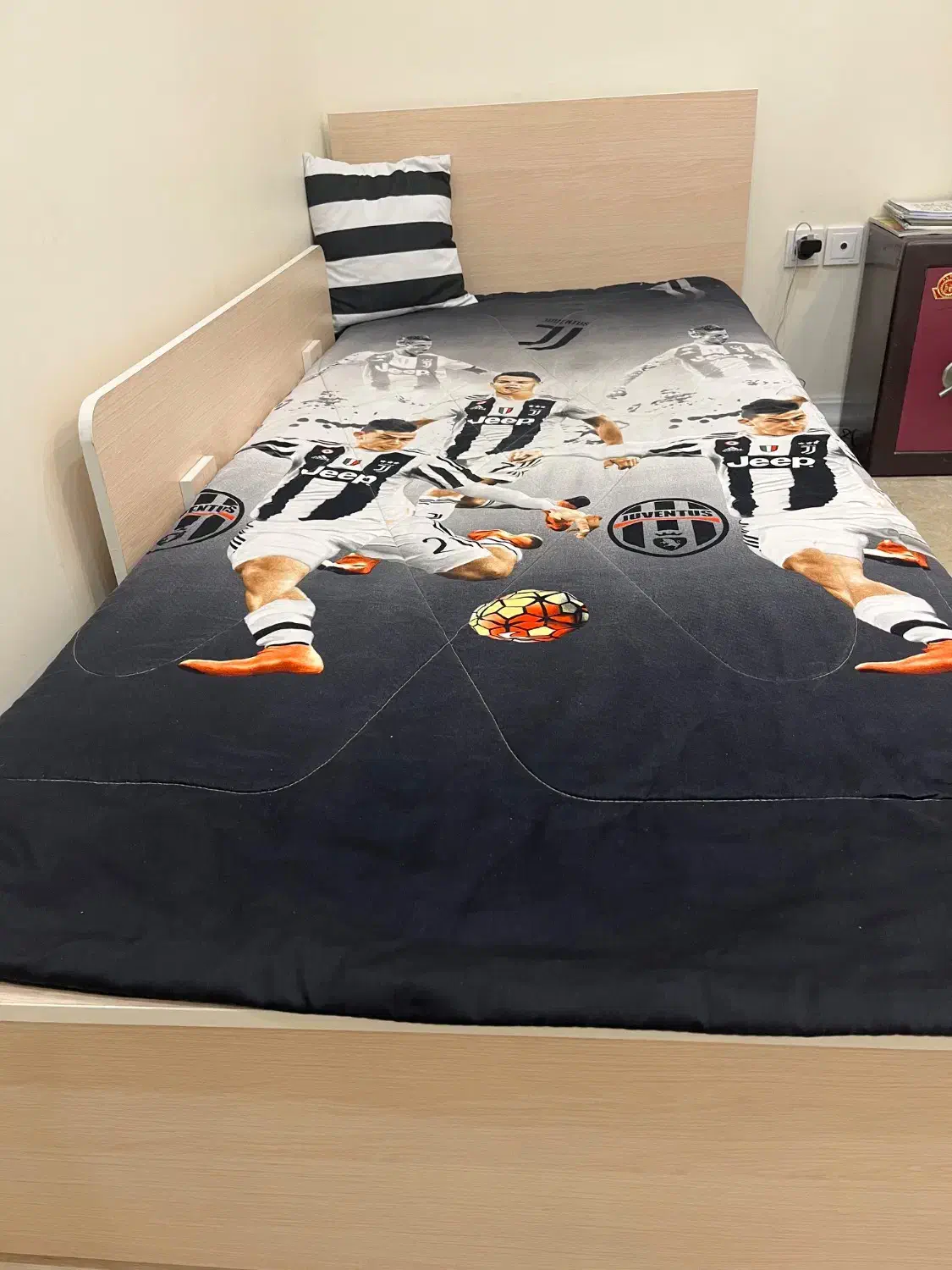 تخت خواب کودک و نوجوان|تخت و سرویس خواب|تهران, نیروی هوایی (پیروزی)|دیوار