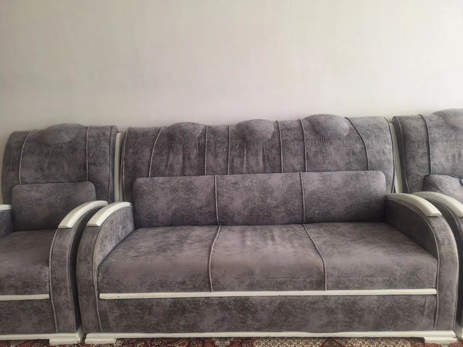 مبل ۷نفره|مبلمان خانگی و میز عسلی|نیشابور, شهرک رضوی|دیوار