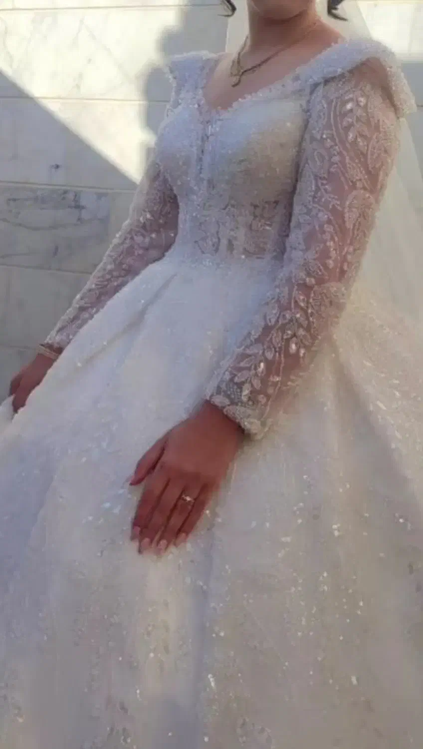 لباس عروس|لباس|نمین, |دیوار