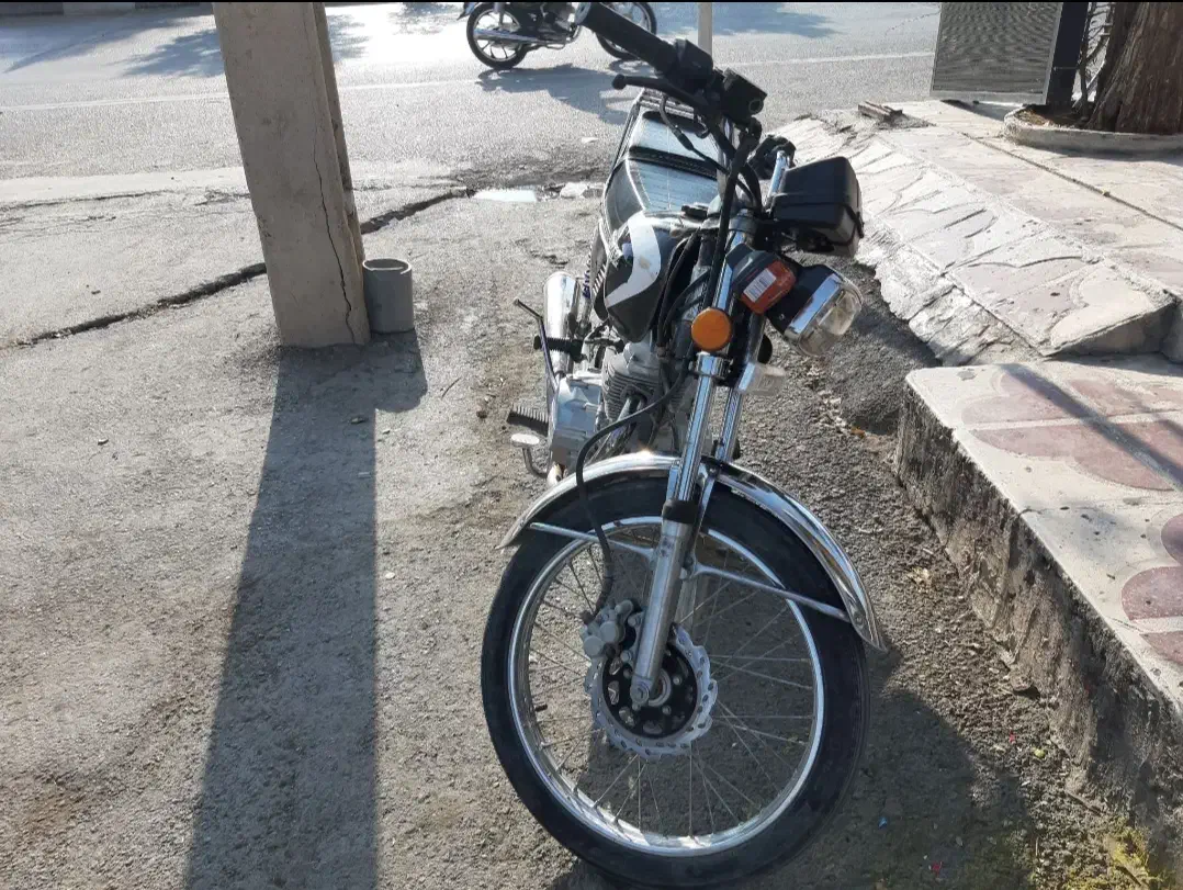 موتور ۲۰۰ همتاز|موتورسیکلت|شیراز, فرودگاه شهید دستغیب شیراز|دیوار