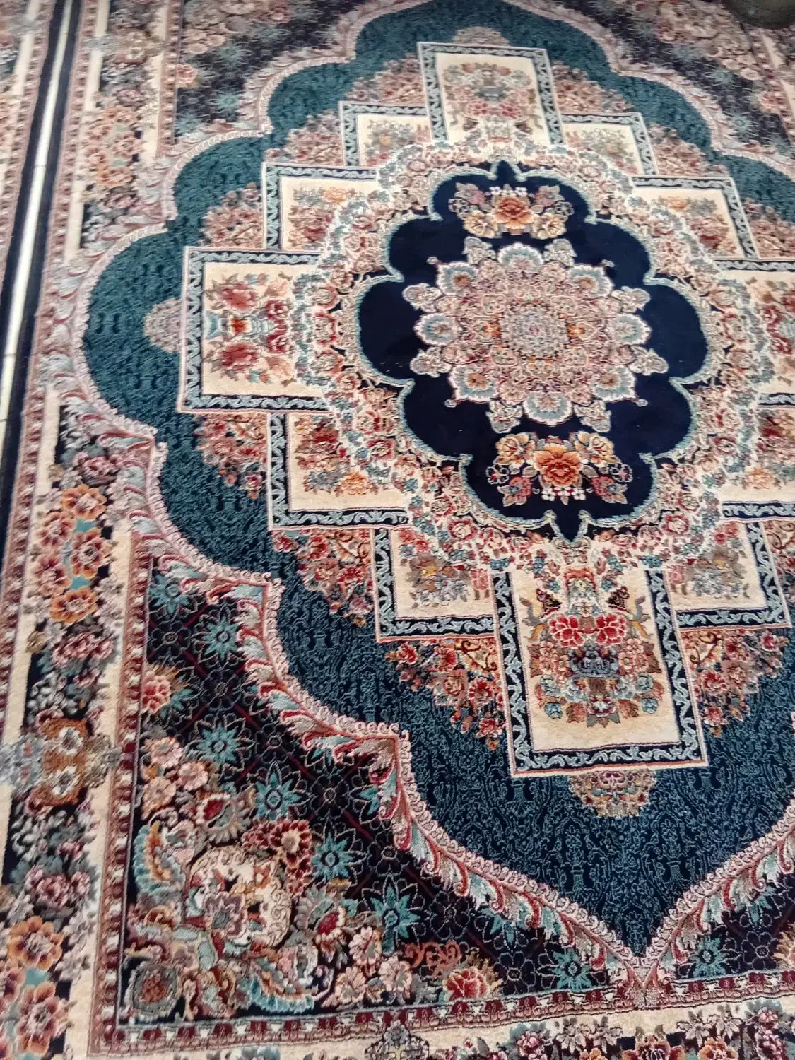 فرش ۴عددمدل ناردون|فرش|فردیس, فردیس|دیوار