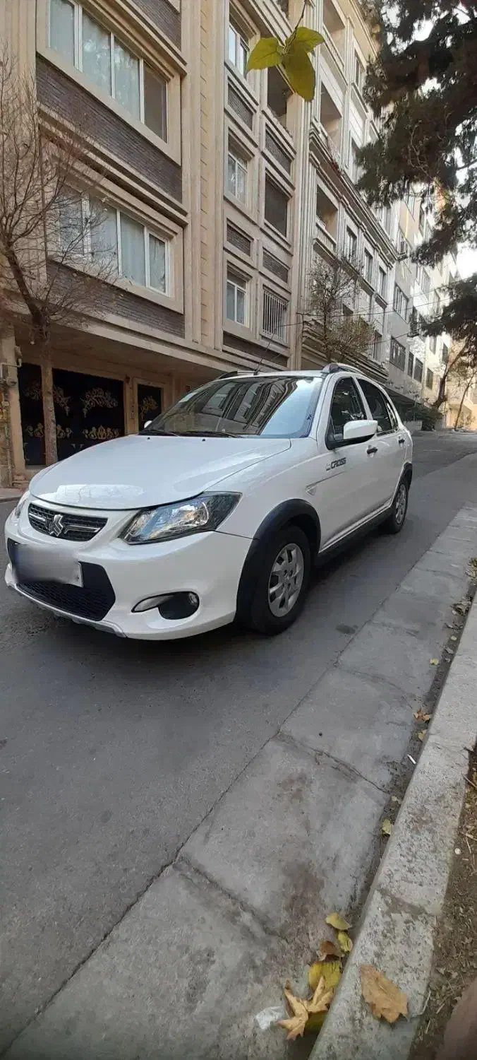 کوییک بدون رنگ و نقطه و تصادف وصافکاری درحدصفر|خودرو سواری و وانت|کرج, برغان|دیوار