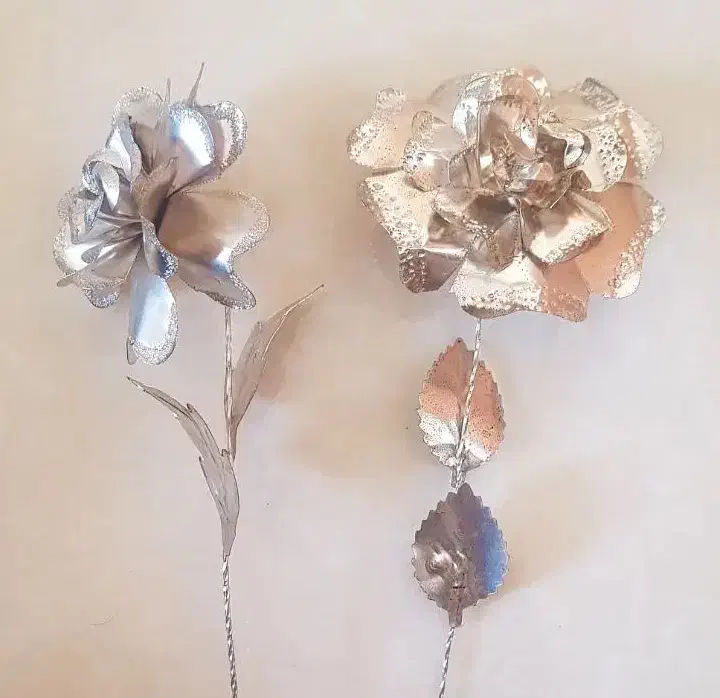 گل تمام نقره ۲ عددی|گل مصنوعی|رشت, کوی مهر|دیوار