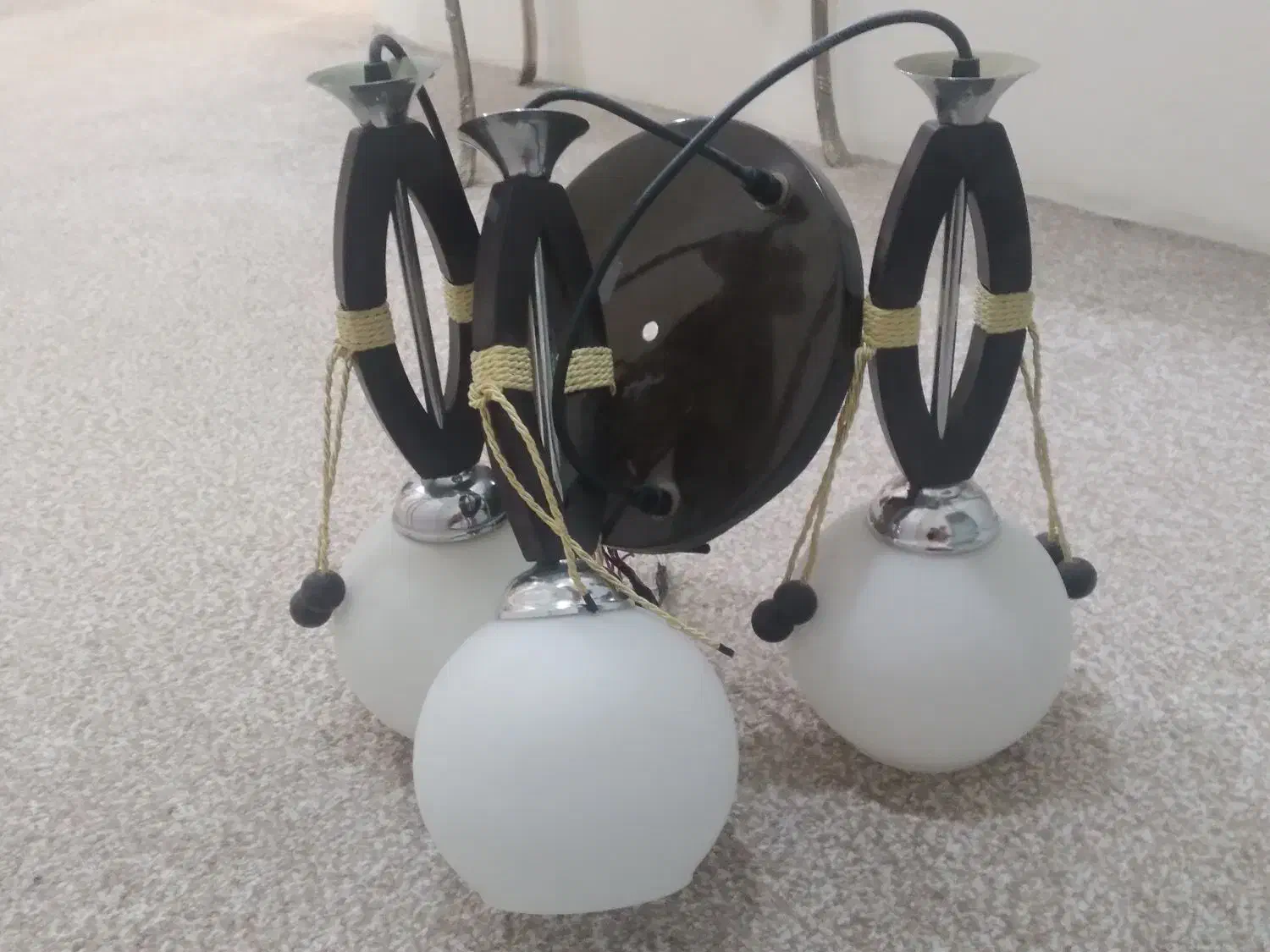 لوستر سه شاخه|لوستر و چراغ آویز|همدان, |دیوار