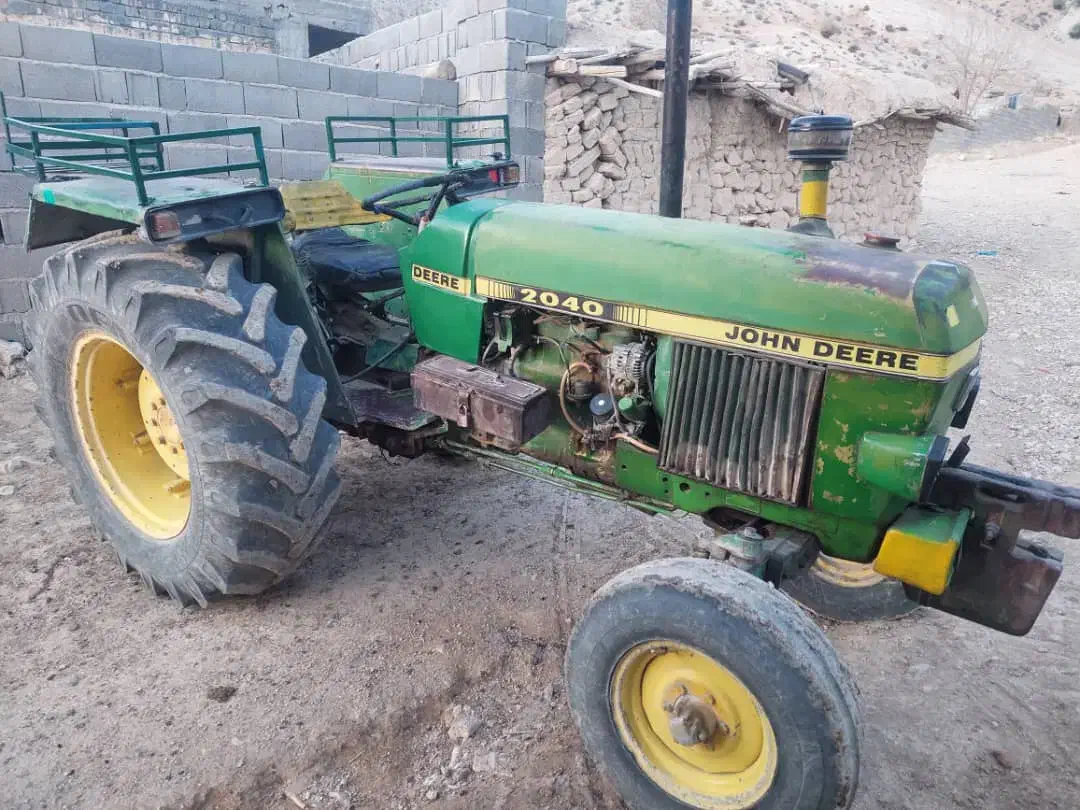 وسیله نقلیه|خودرو سنگین|دشمن زیاری, |دیوار